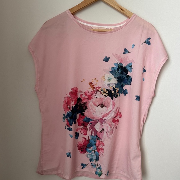 Ted Baker Santula Raspberry-Ripple-Print Tee Size 3 - Picture 2 of 11